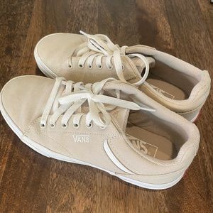 Van’s womens beige canvas shoes! Great condition!